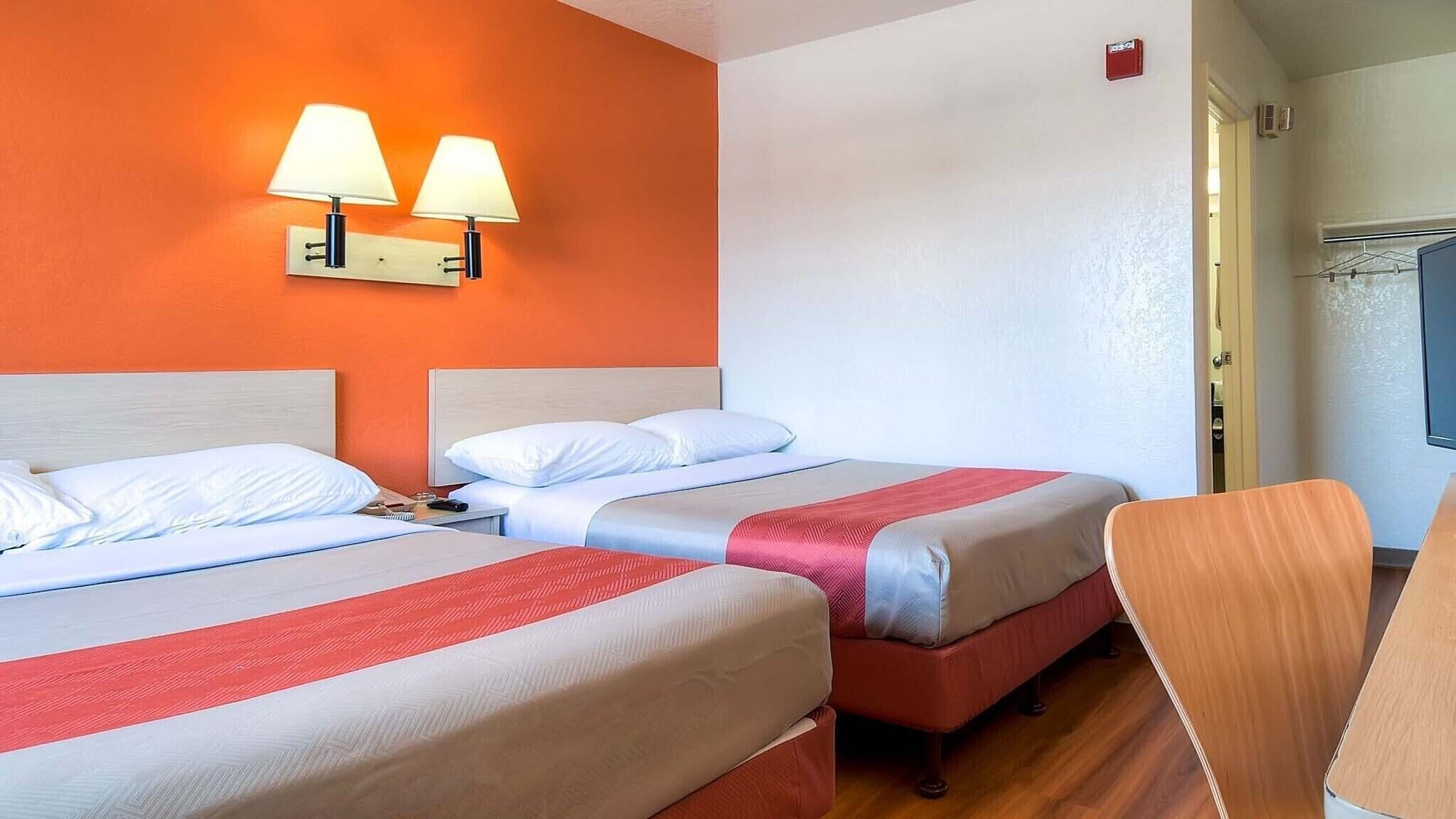 Habitación Motel 6 Stanton, CA