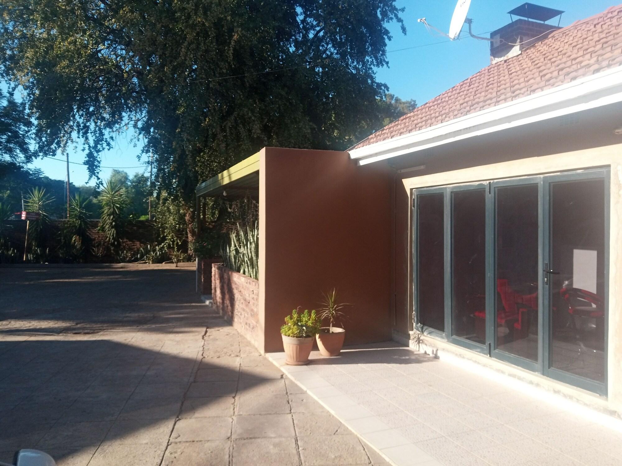 Vista Exterior River-Ridge Guest House