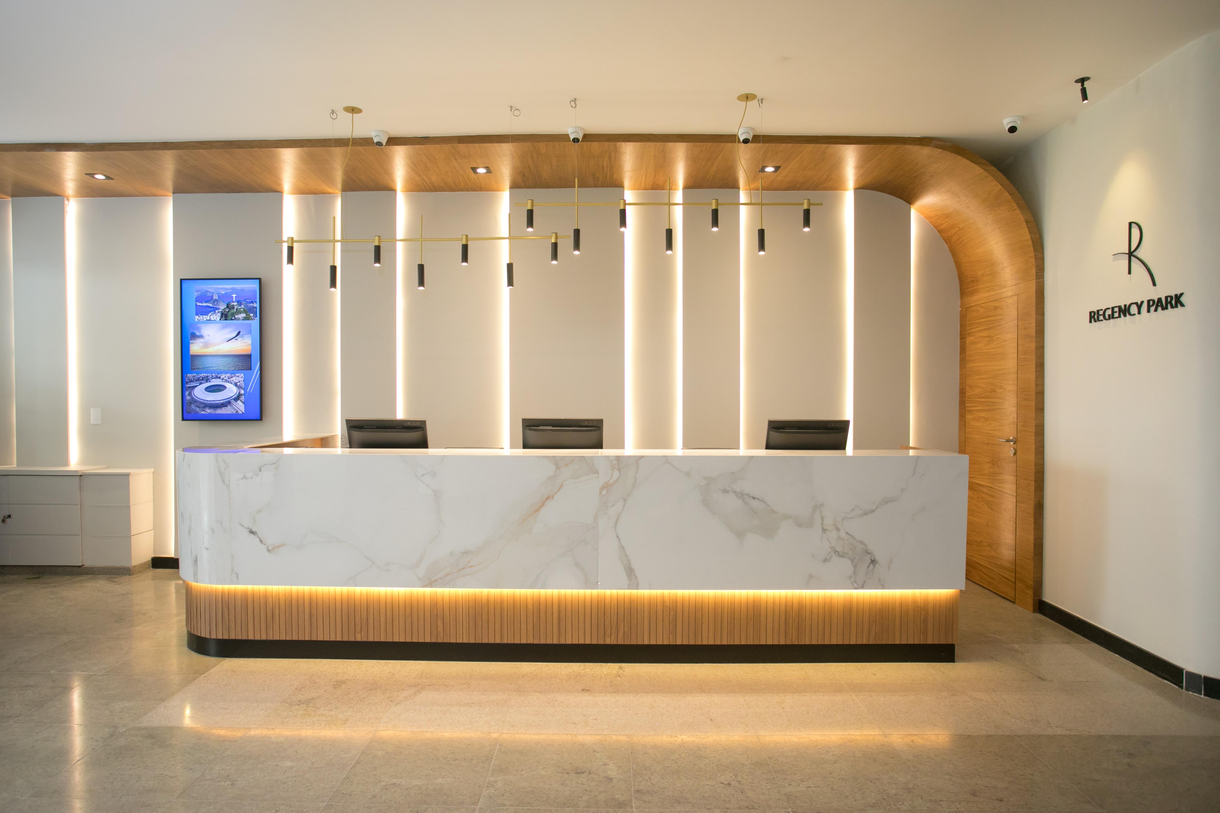 Baño Regency Park Hotel