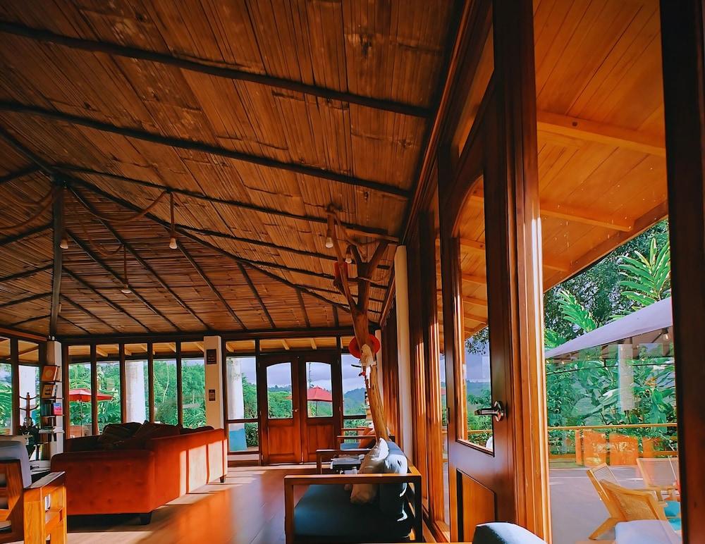 Restaurant The River House