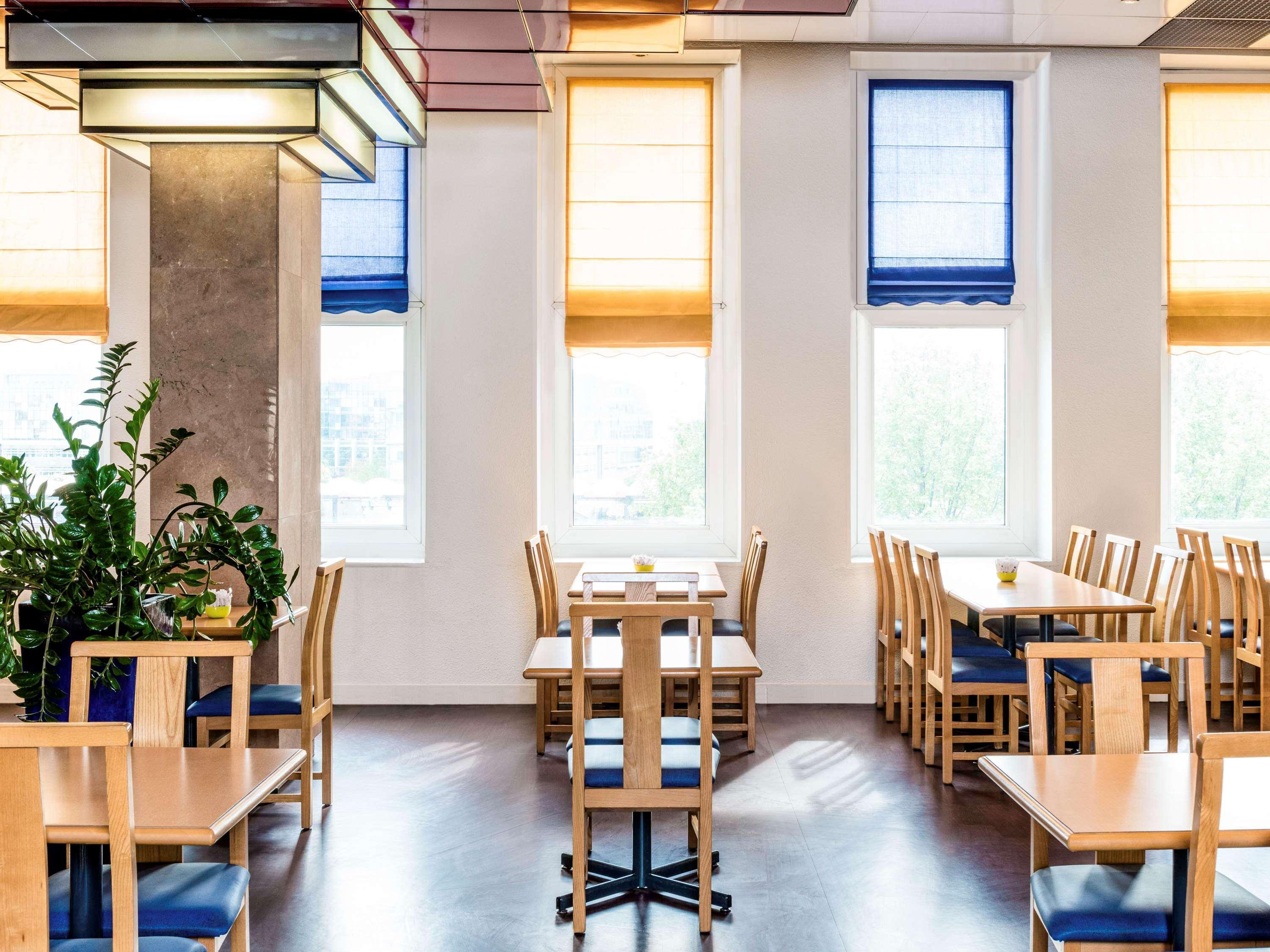 Restaurant ibis budget Paris Porte de Bercy