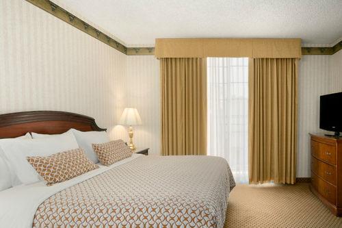Habitación Embassy Suites by Hilton Arcadia Pasadena Area