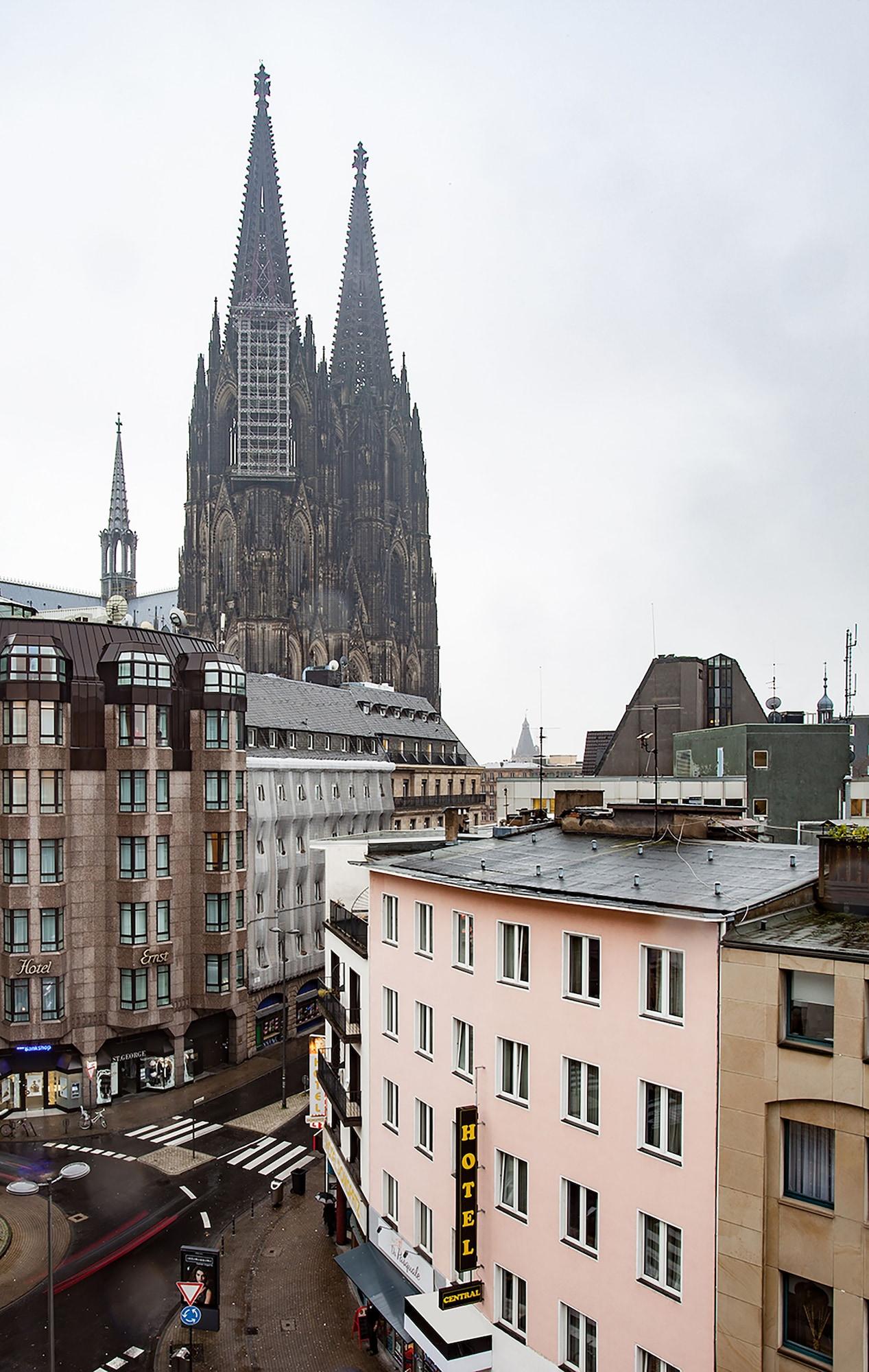 Varios Boutique 003 Köln am DOM, Trademark Collection by Wyndham