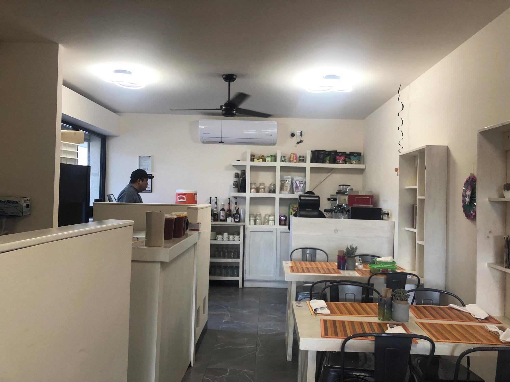 Bar/Salón SUITES LOMBOY & PLAZA