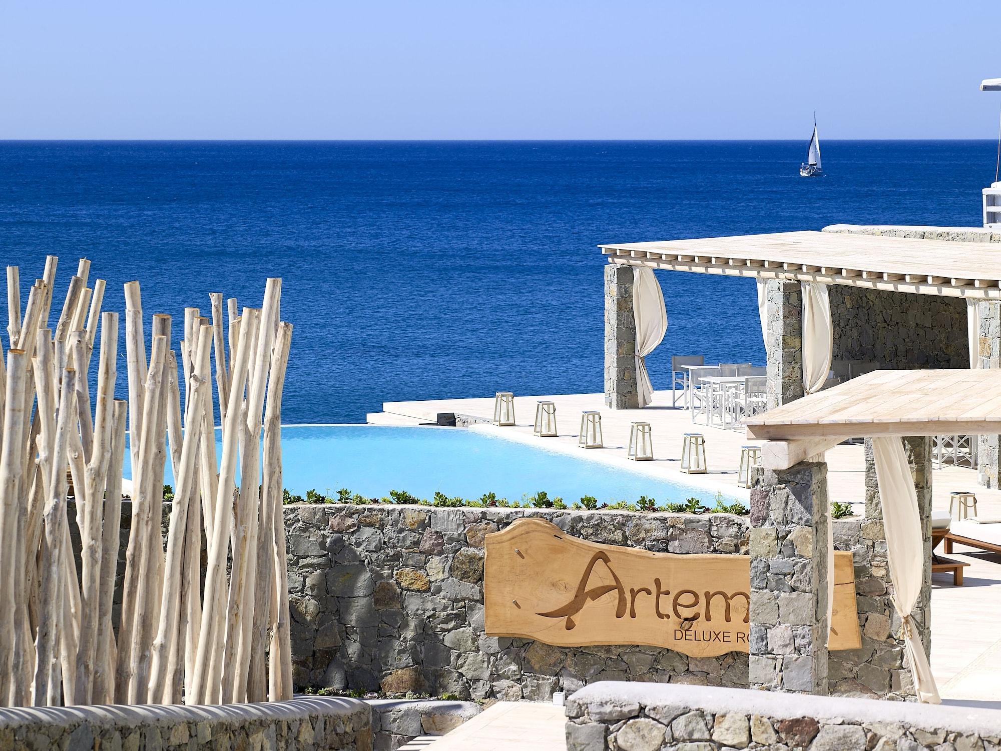 Vista Exterior Artemis Seaside Resort