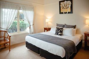 Alquiler Vacacional - Bluebush Estate - The Country House - Stunning Country Charm, Gardens & Sunsets