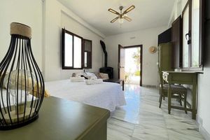 Alquiler Vacacional - Villa Domínguez - Typical Andalusian farmhouse (Wi-Fi,BBQ, swimmingpool,relax)