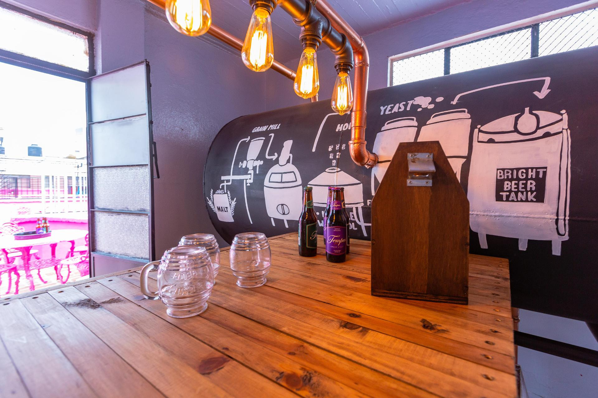 Bar/Salón Mala Vecindad Beer Hotel