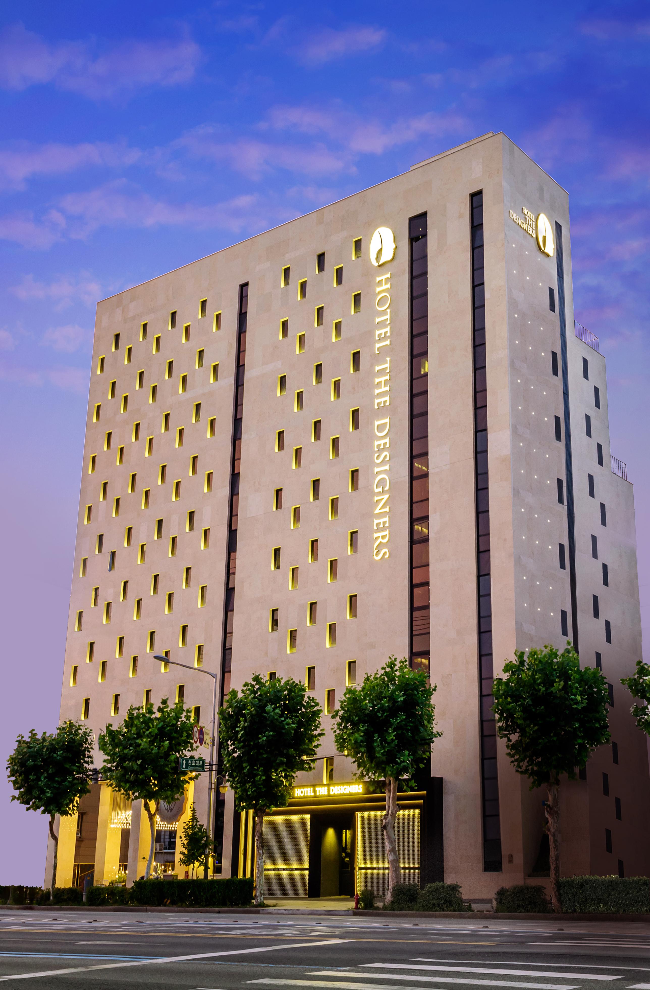 Vista Exterior Hotel The Designers Kondae
