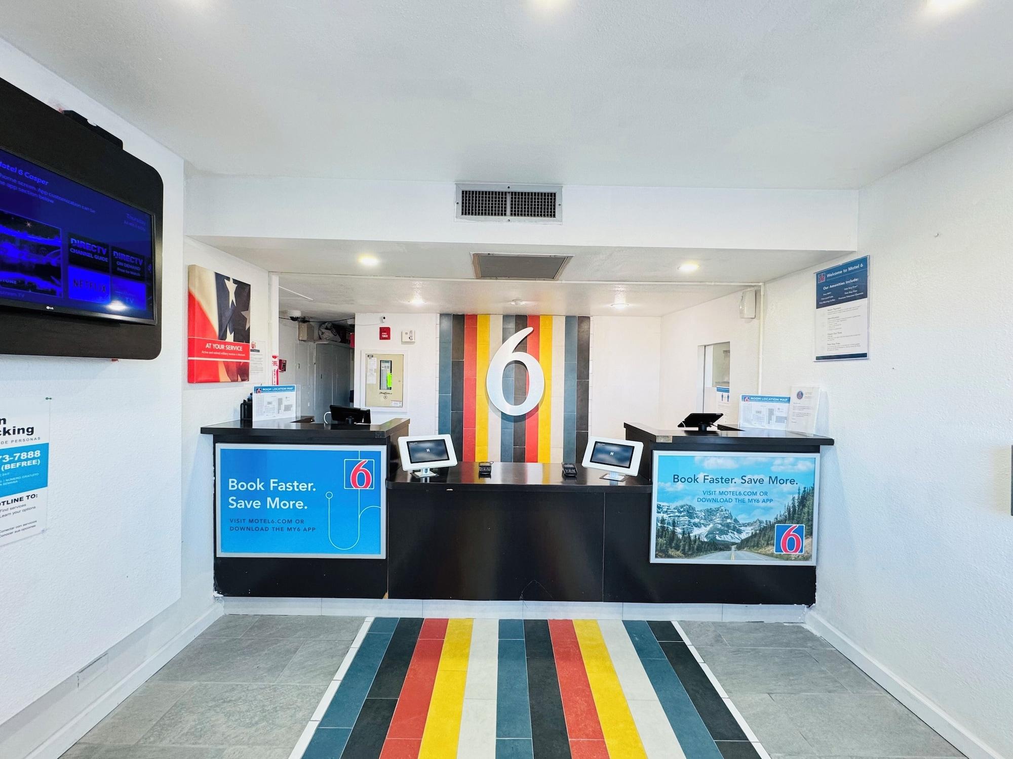 Varios Motel 6 Casper