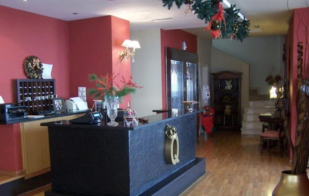 Vista Lobby Hotel Queens Leriotis