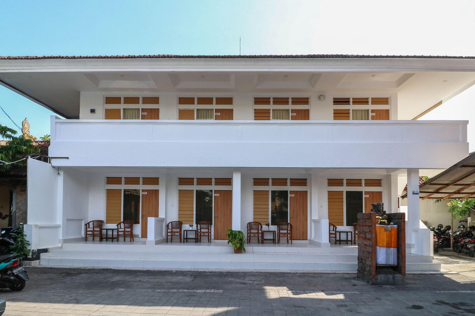 Vista Exterior OYO 1384 Pulau Bali Hotel
