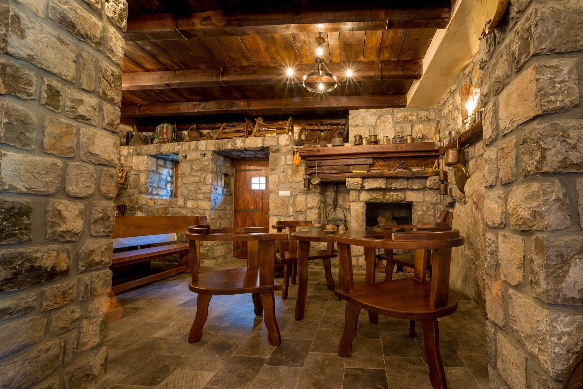 Comodidades del Alojamiento Villa Old Castle