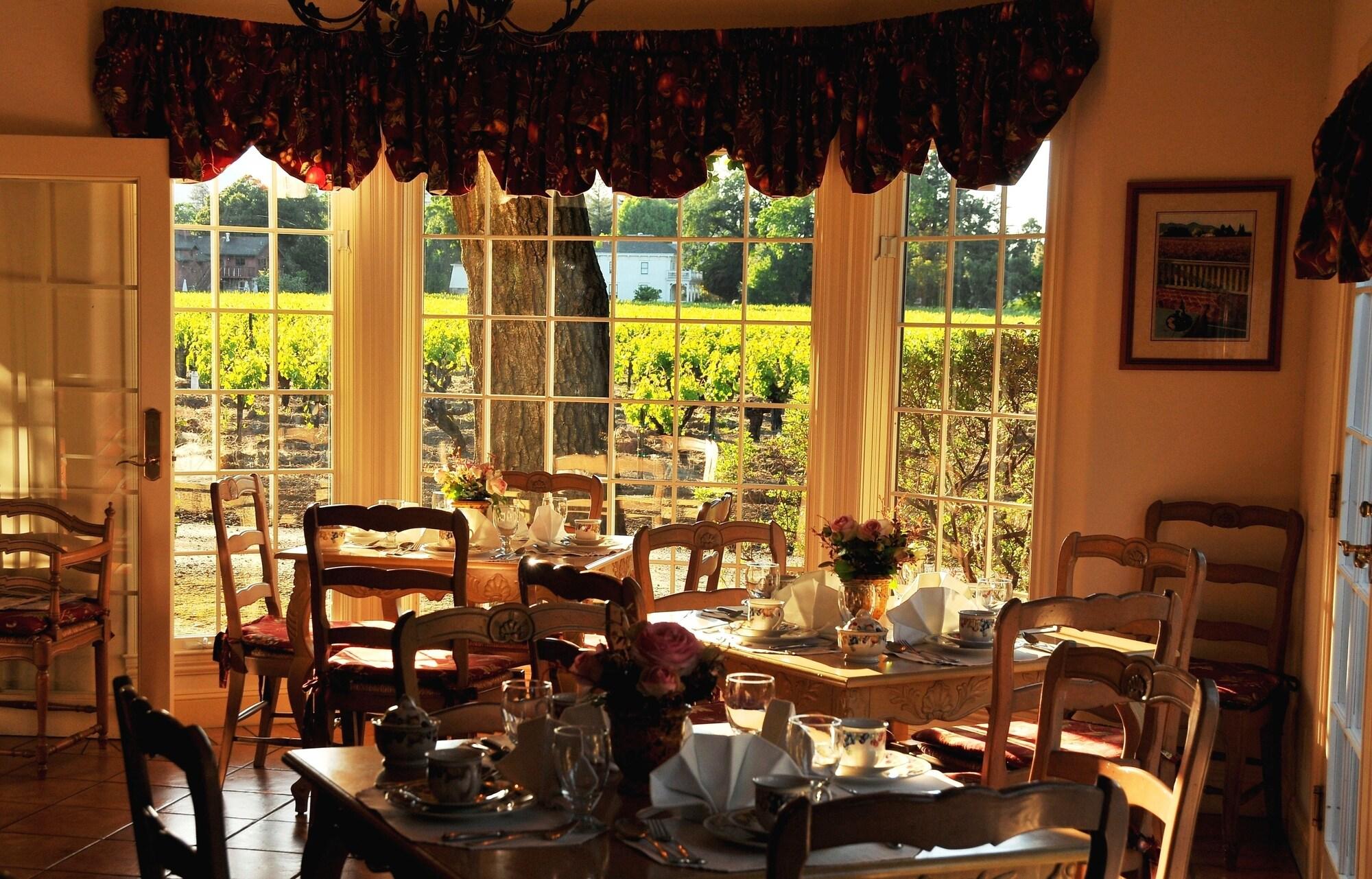 Restaurant Vineyard Country Inn