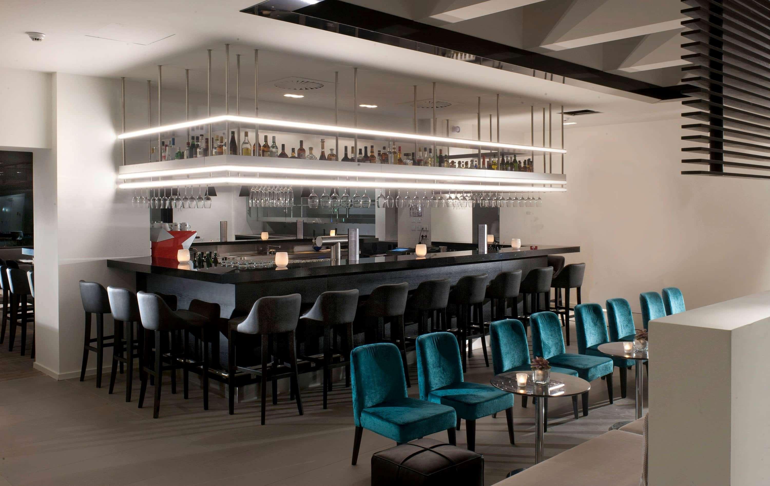 Bar/Salón Wyndham Stuttgart Airport Messe