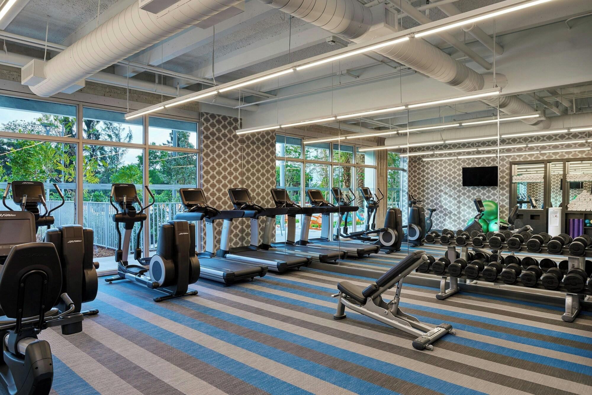 Gimnasio Aloft Miami Airport