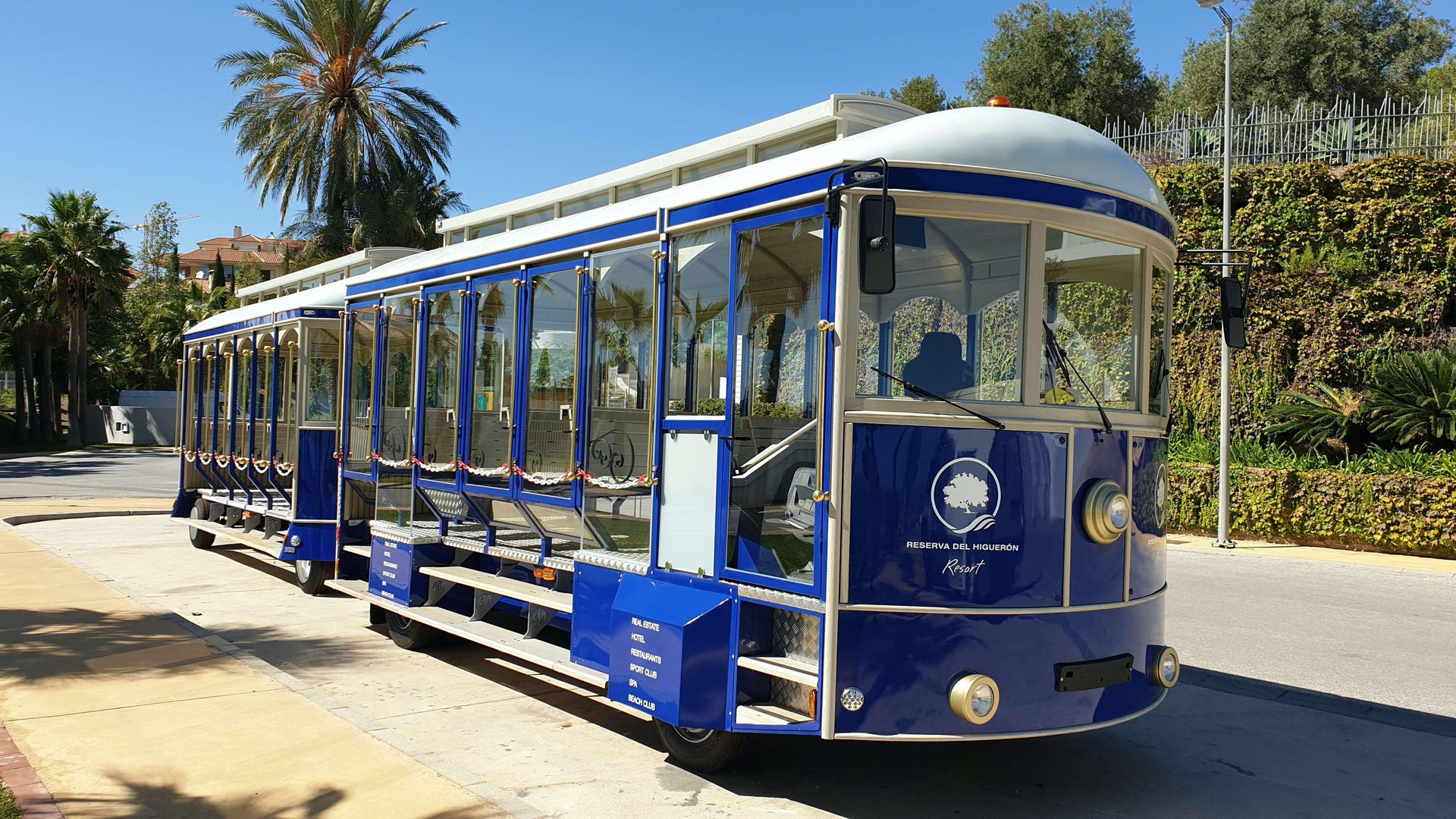 Vista Exterior Higueron Hotel Malaga, Curio Collection by Hilton