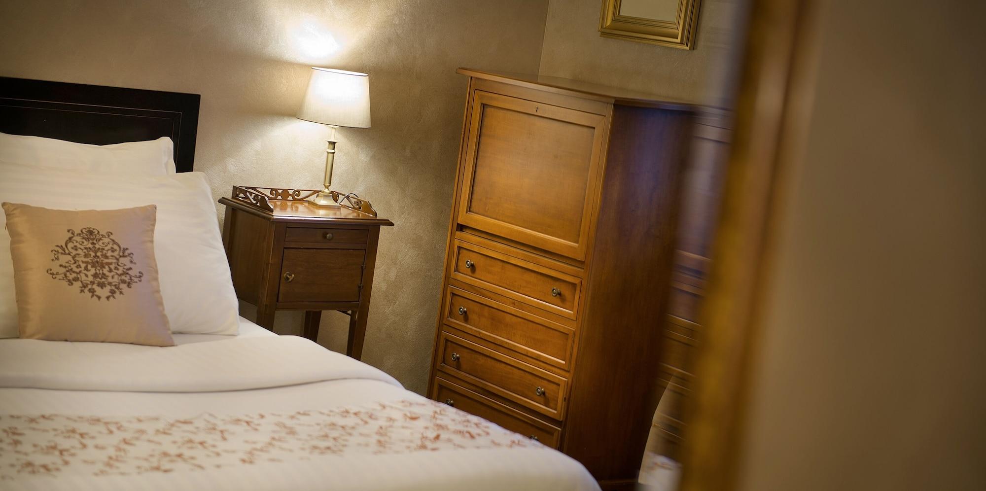 Varios Hotel Angelis