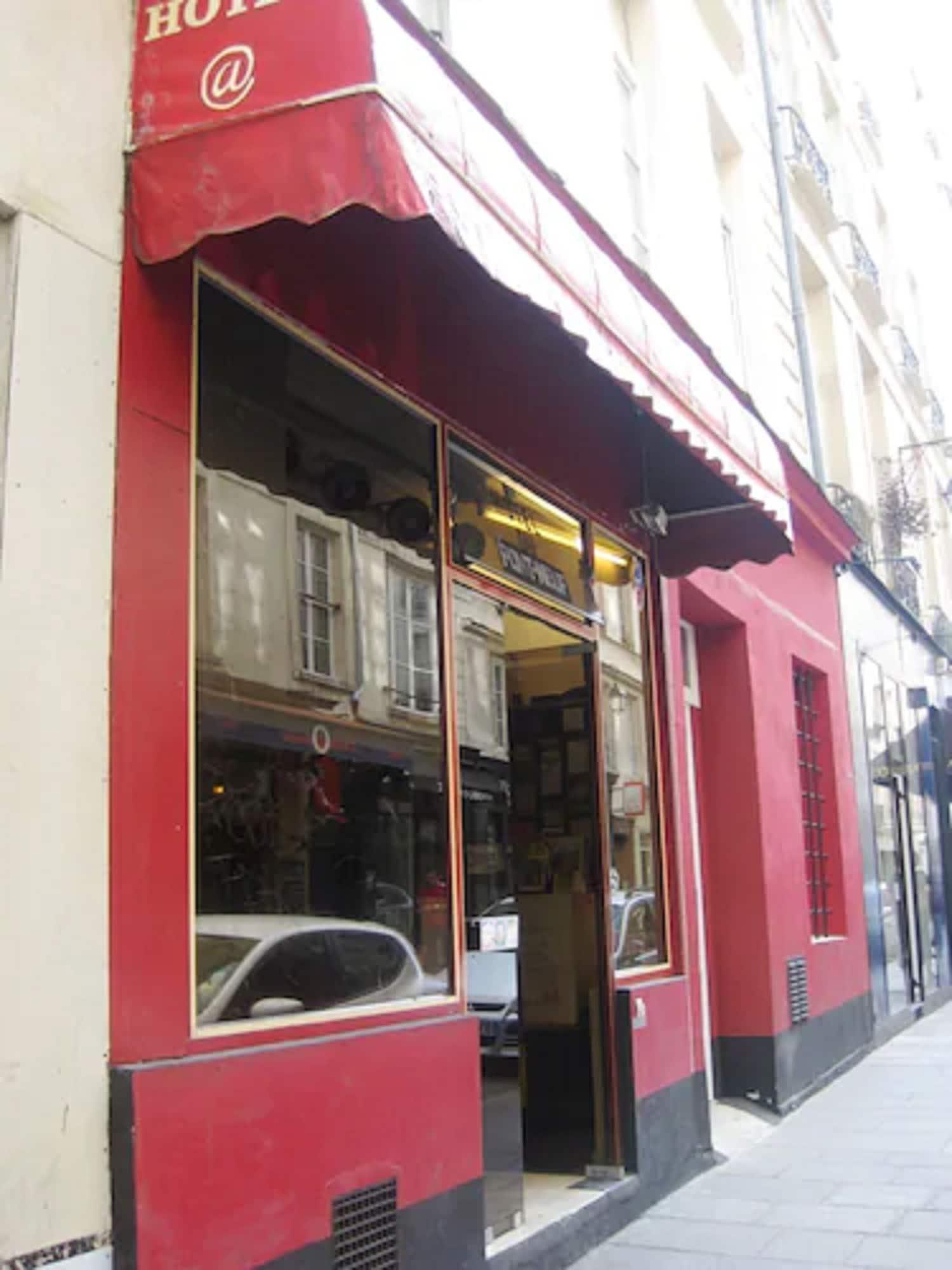 Varios Hotel du Pont neuf
