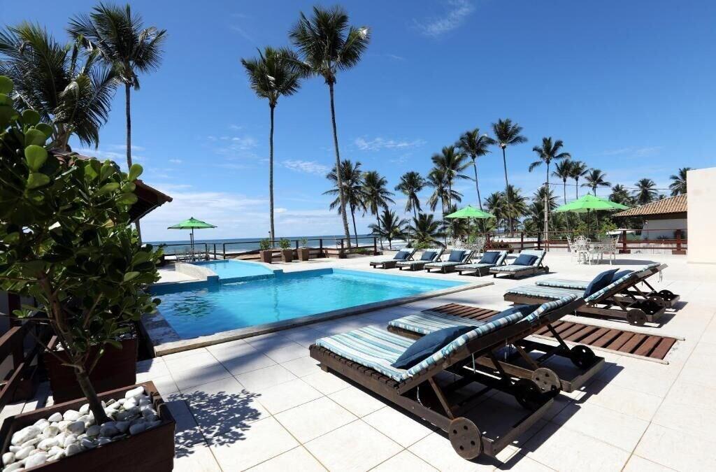 Vista Piscina Pousada Costa do Cacau