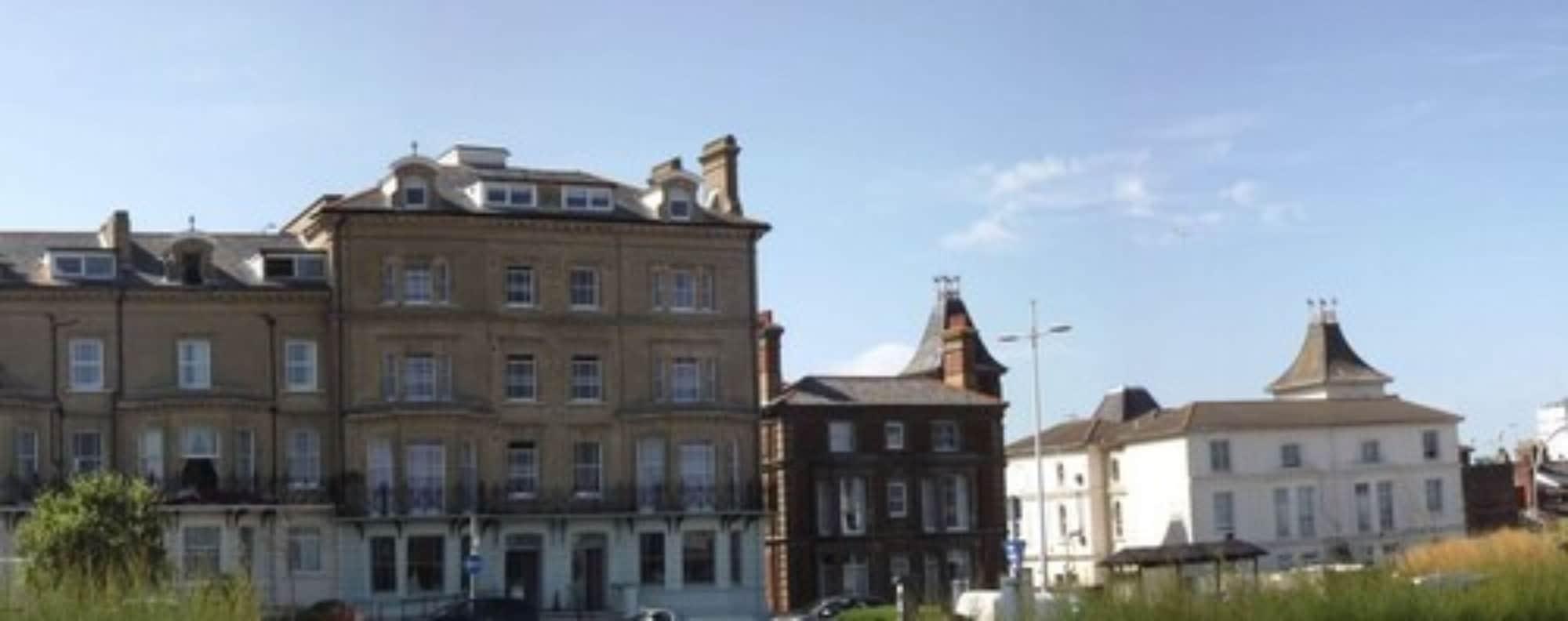 Vista Exterior The Clyffe Hotel