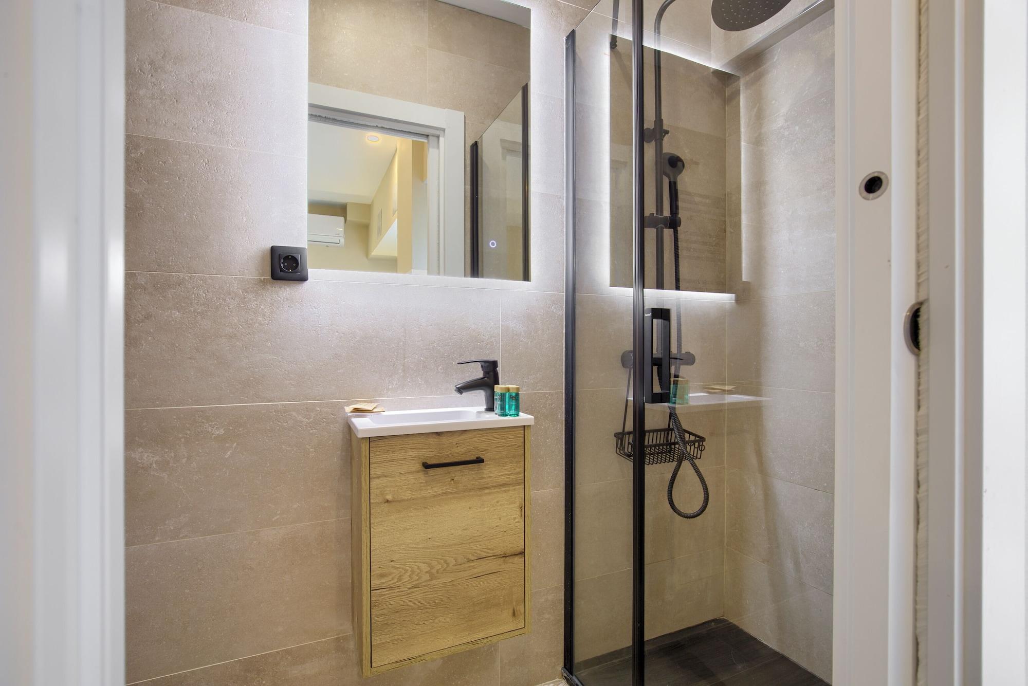 Equipamiento de Habitación Dobo Madrid CV93