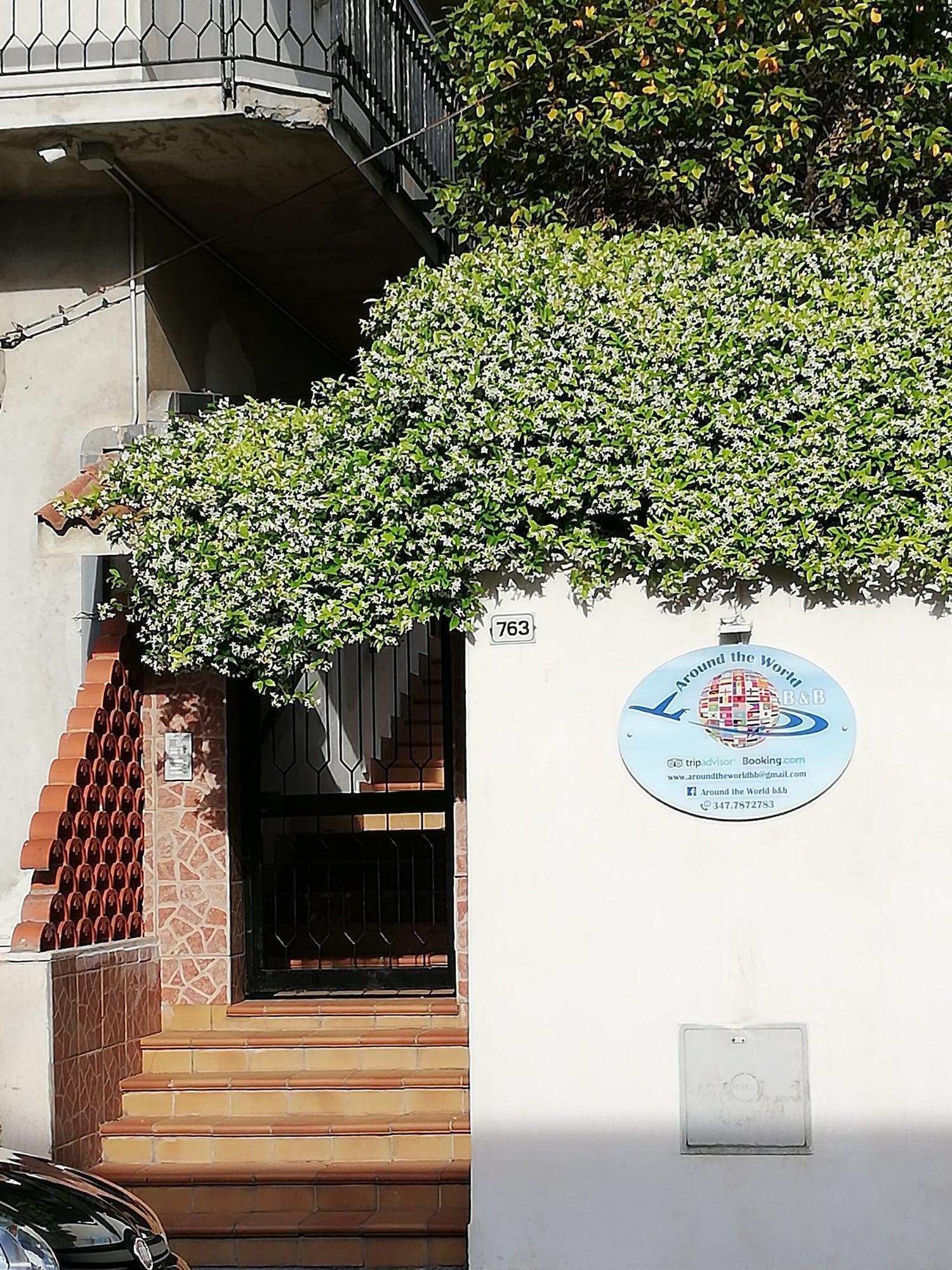 Vista Exterior Around The World