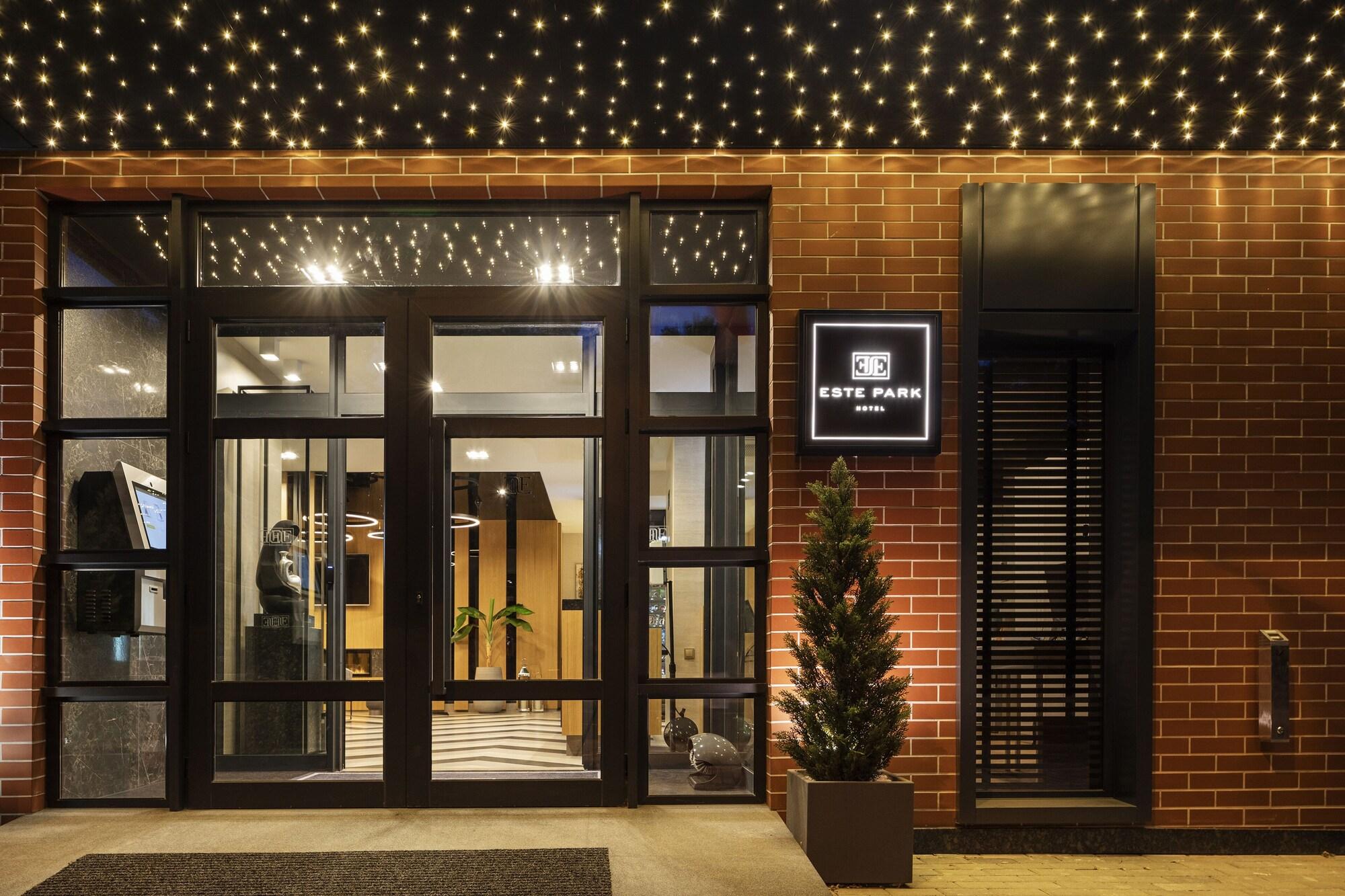 Vista Exterior ESTE PARK Hotel Plovdiv