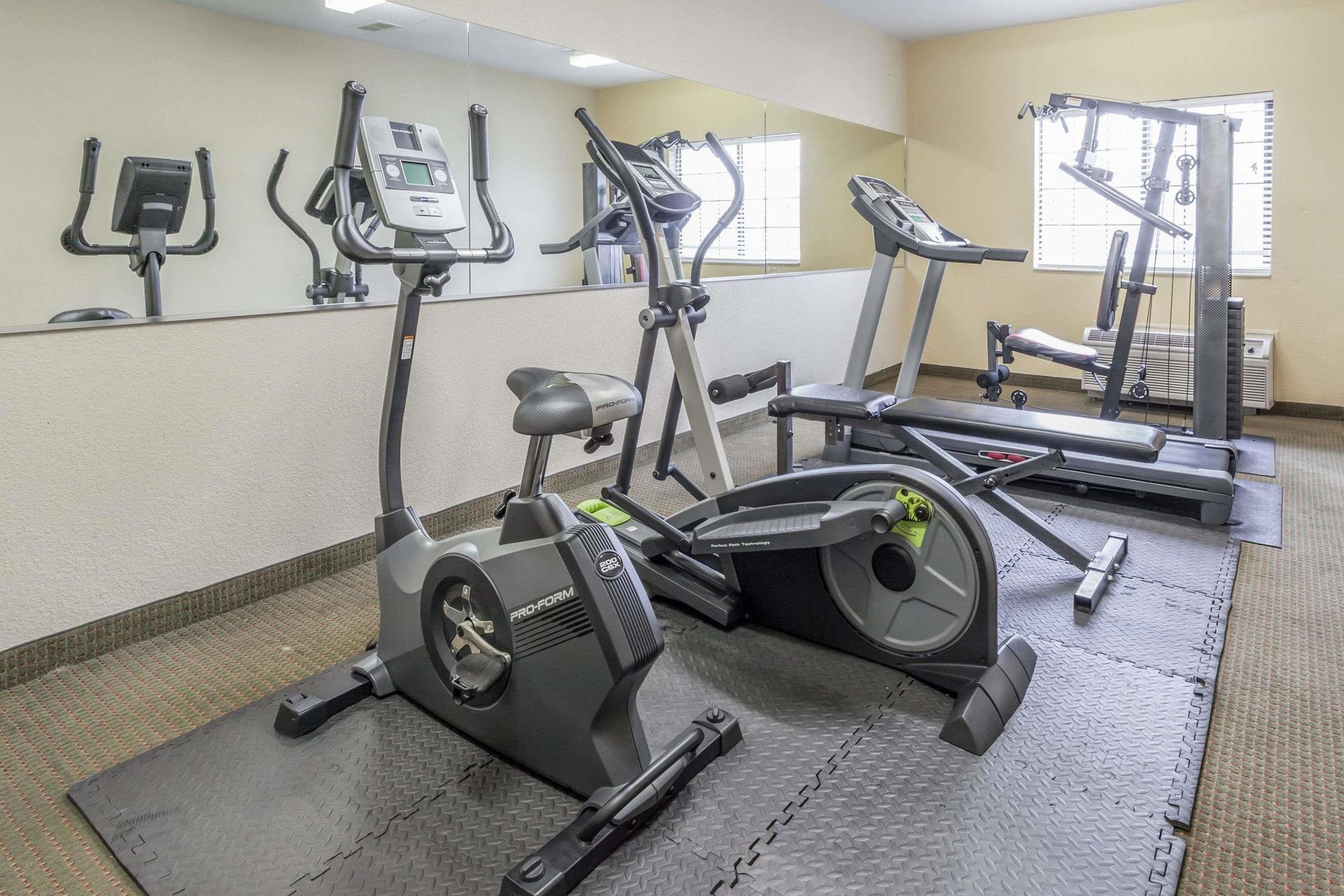 Gimnasio Days Inn by Wyndham near Kansas Speedway