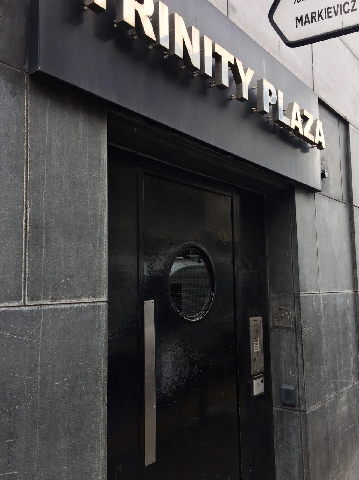 Vista Exterior your place - Trinity Plaza