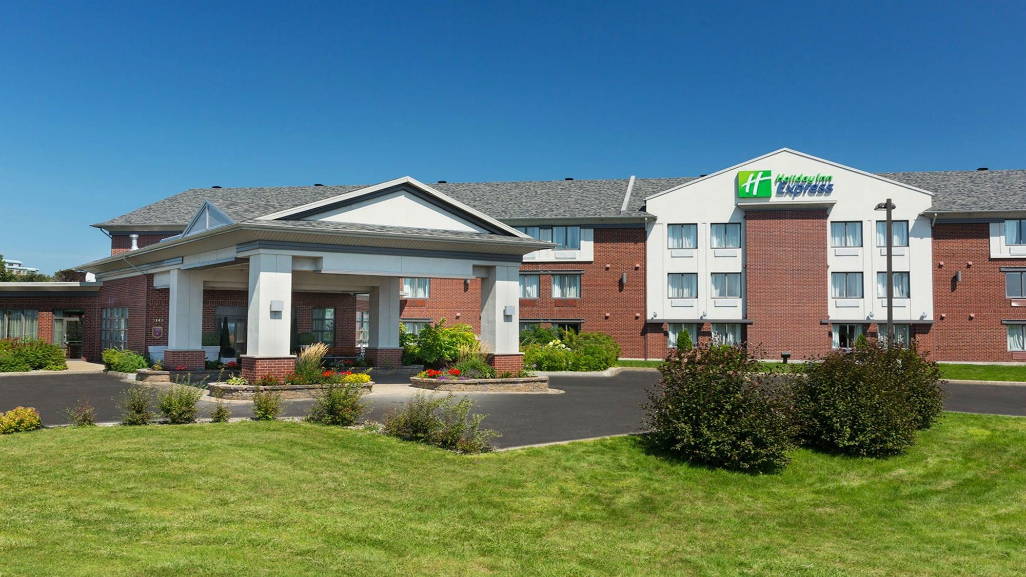 Vista Exterior Holiday Inn Express Quebec City - Sainte Foy by IHG