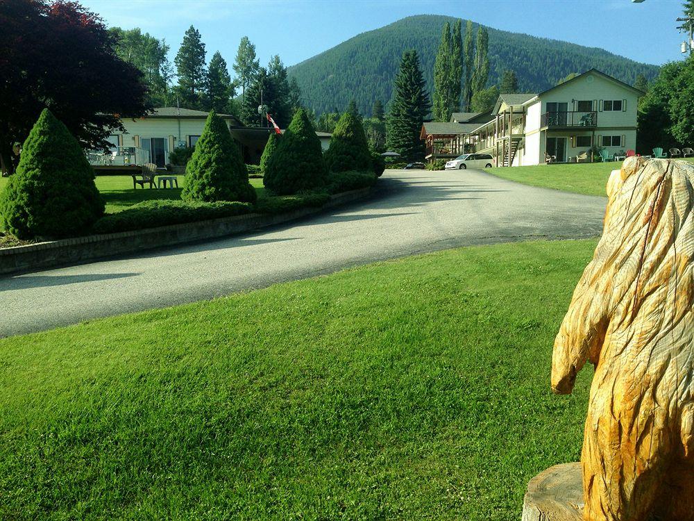Varios Kokanee Glacier Resort