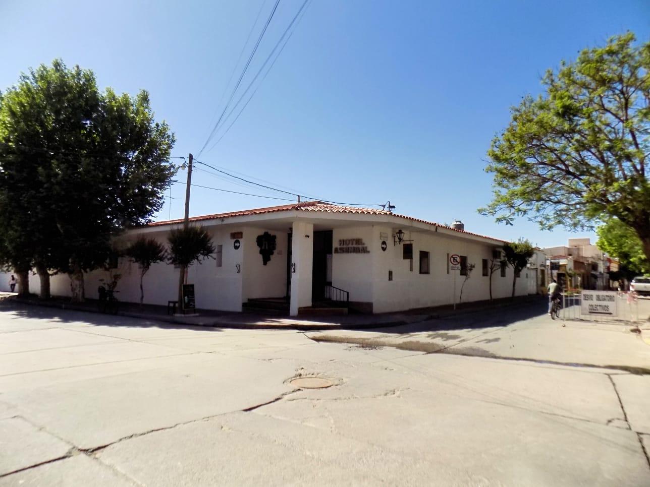 Vista Exterior Hotel Asembal