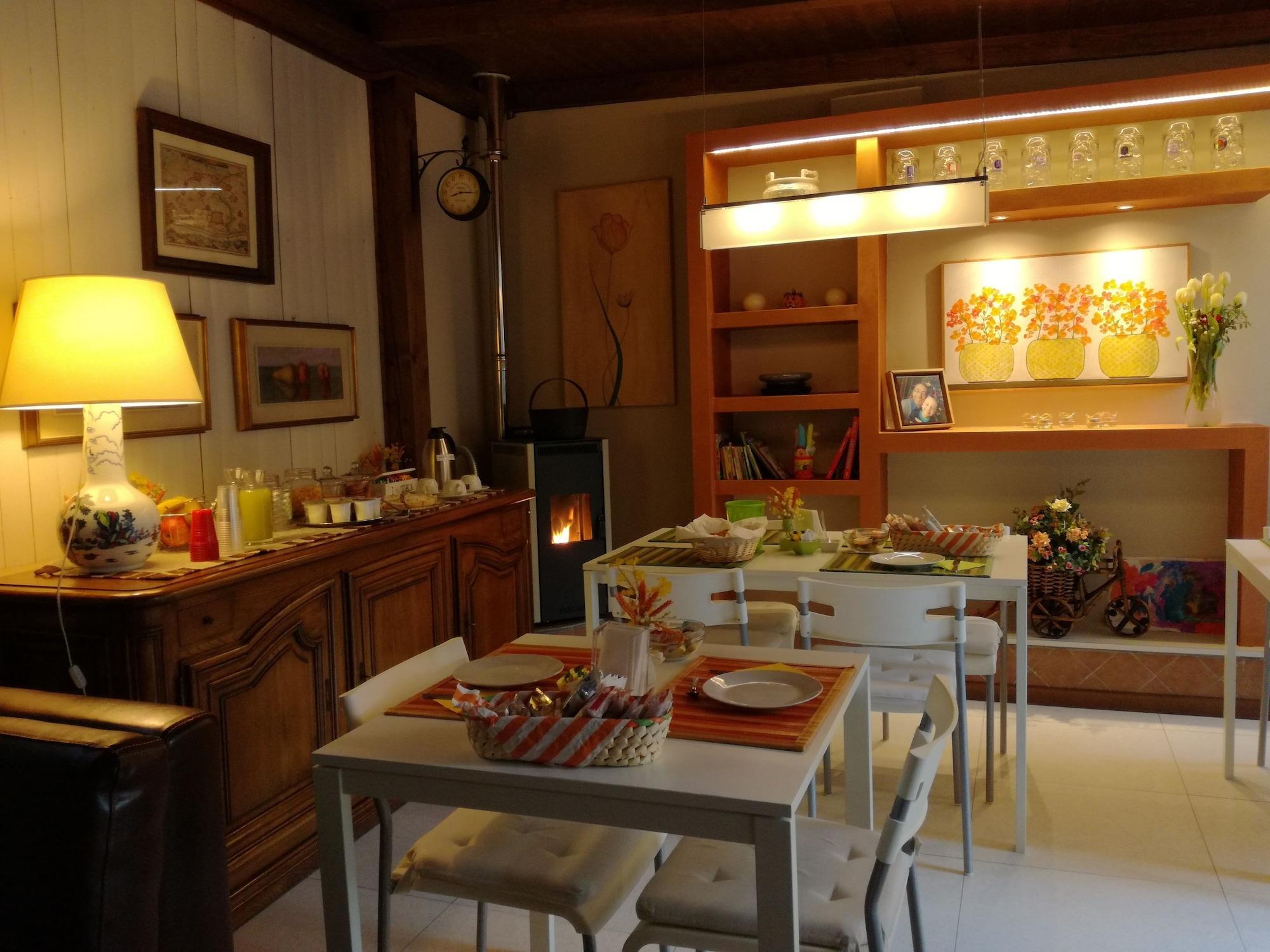 Vista Lobby Torino Guest House