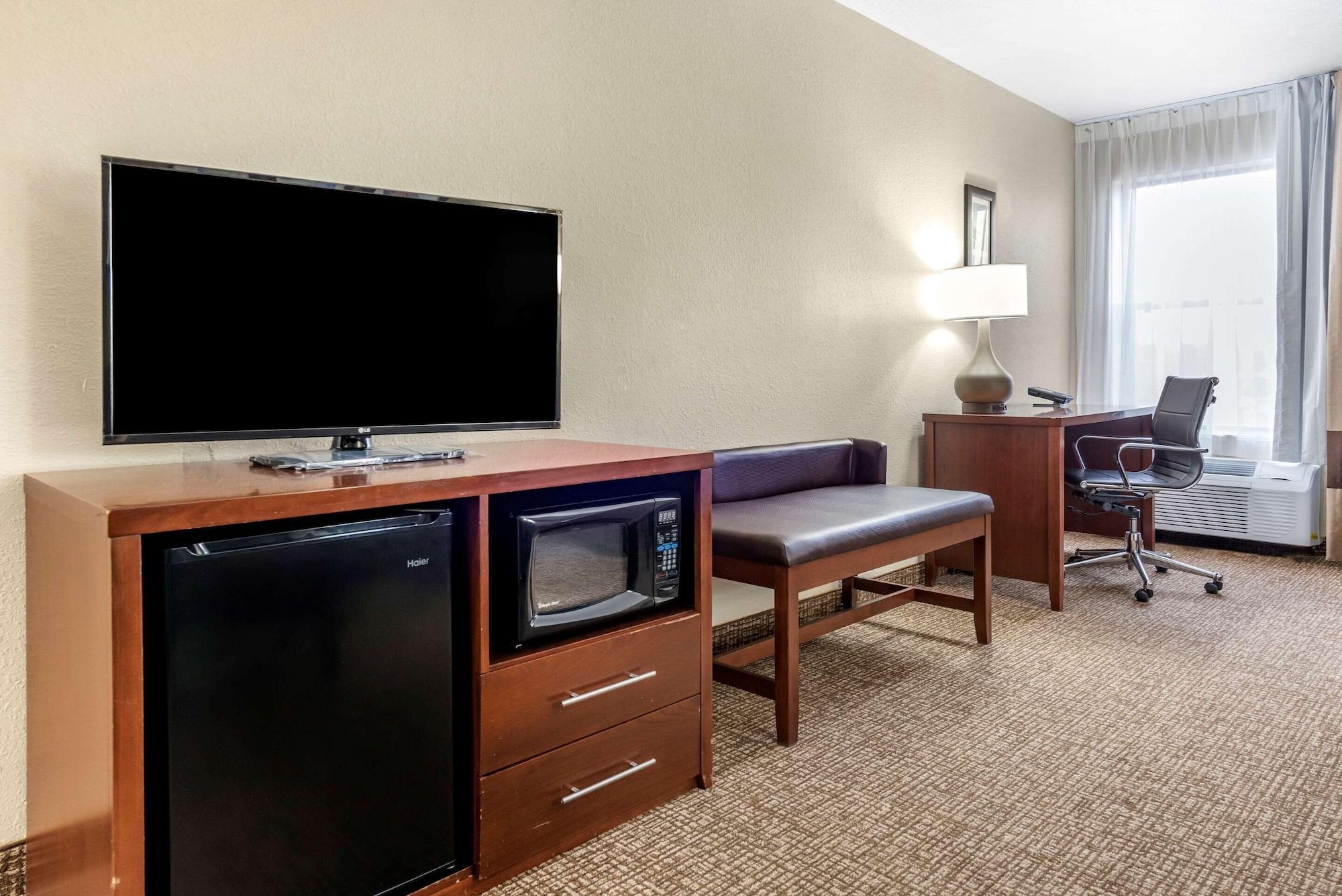 Habitación Comfort Inn & Suites Cincinnati Eastgate