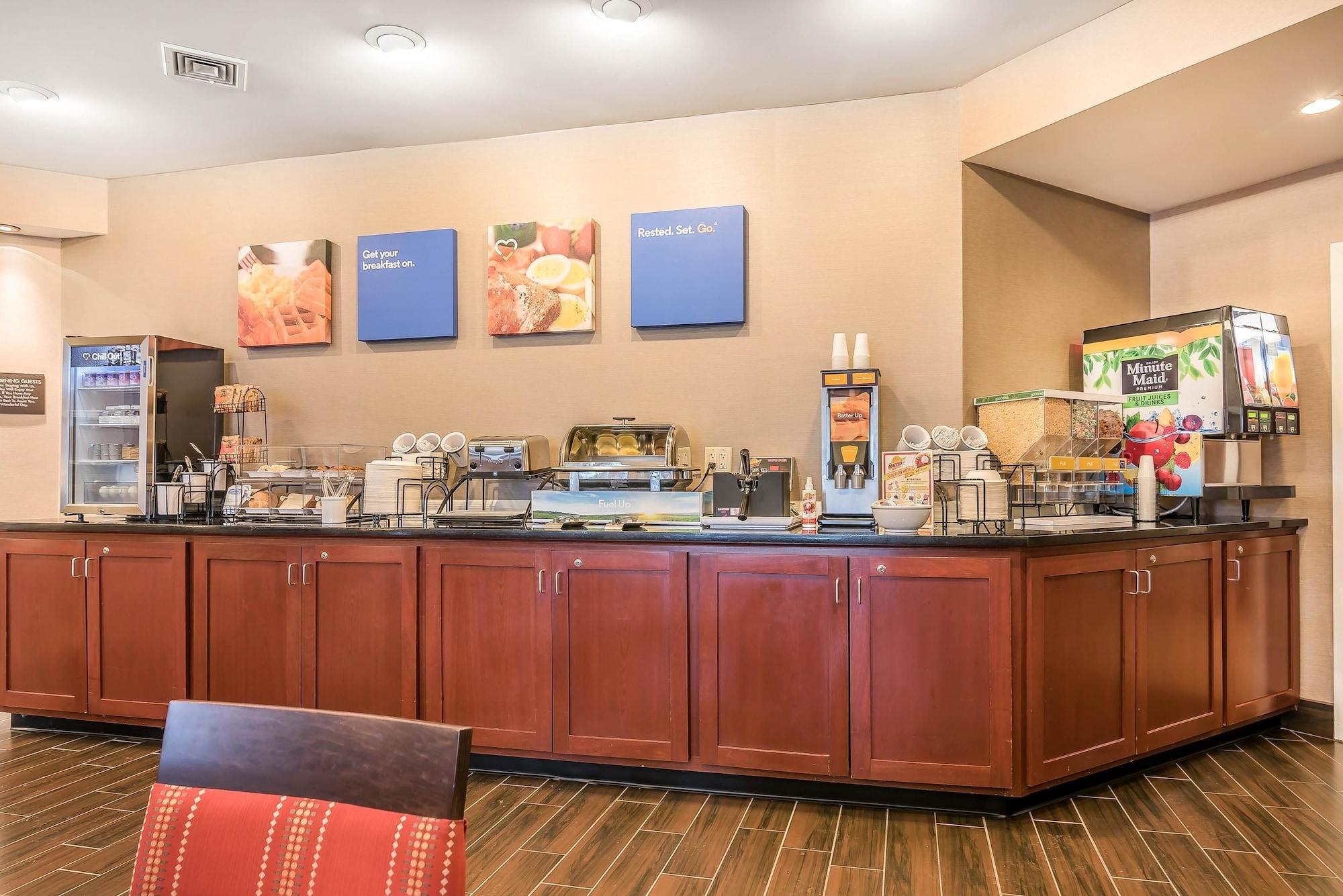 Restaurant Comfort Inn Concord