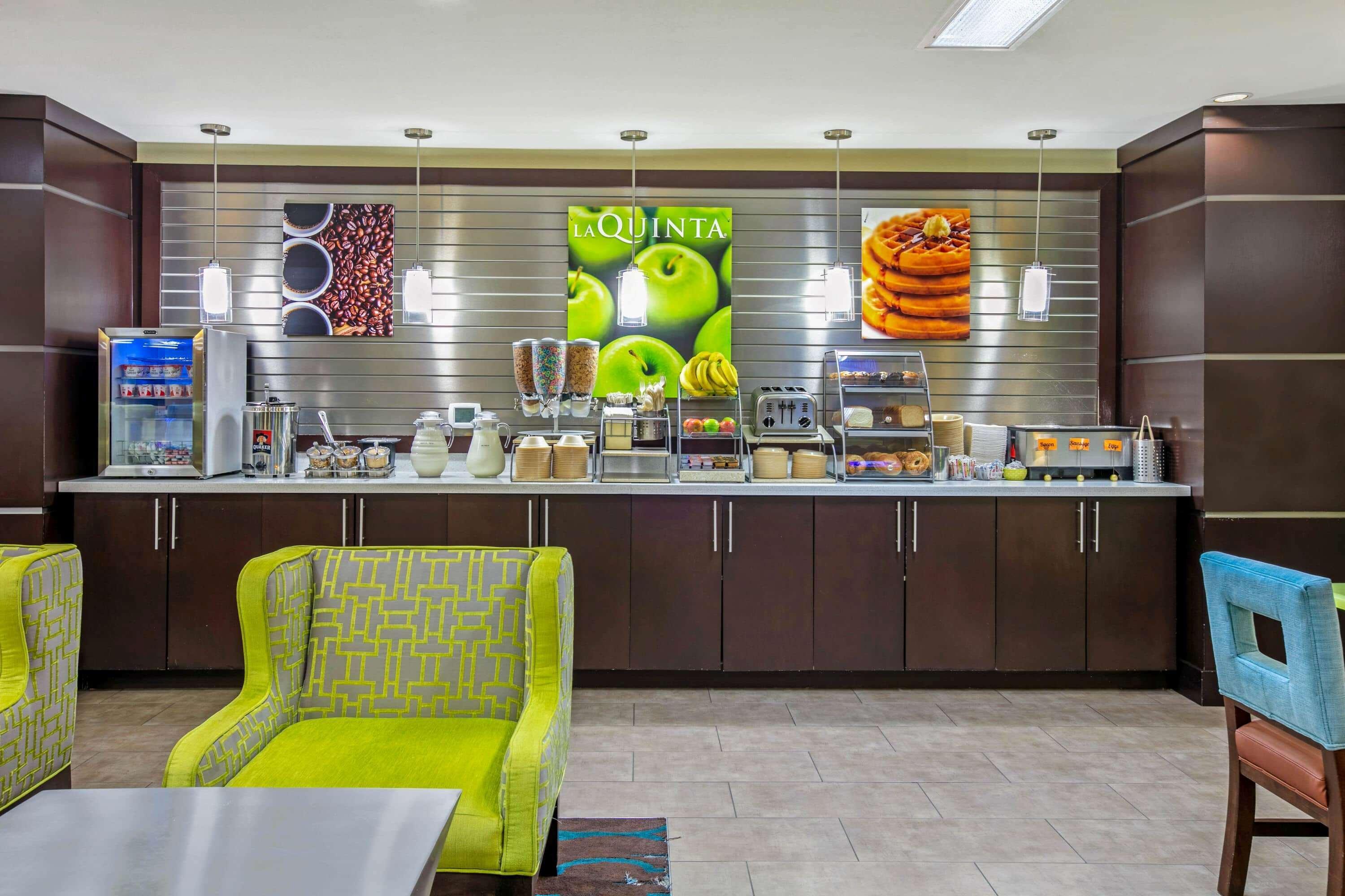 Restaurant La Quinta Inn & Suites Dallas - Las Colinas