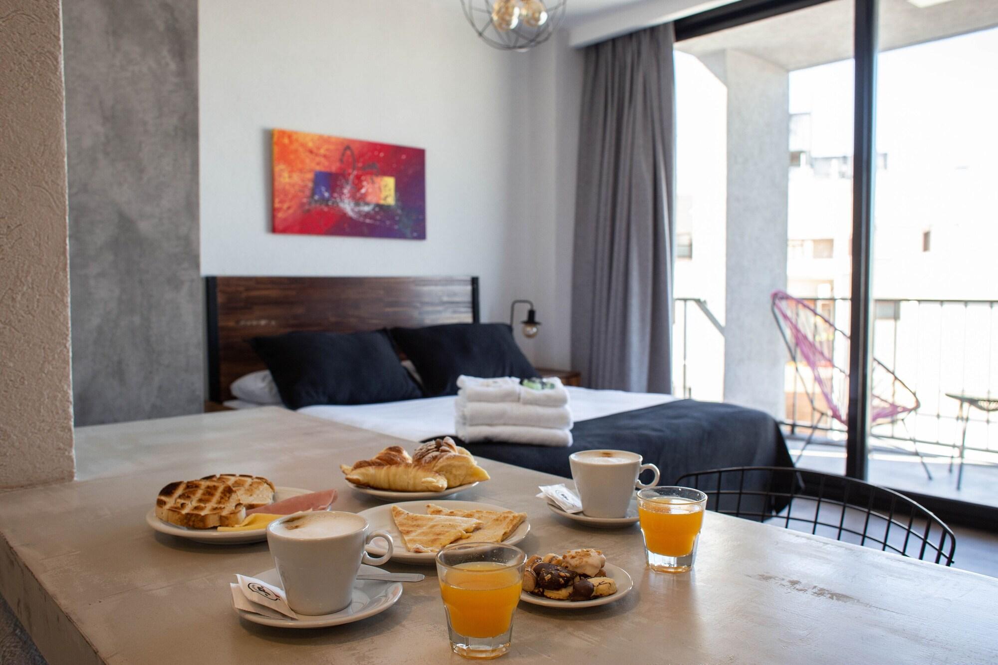 Restaurant Days Inn by Wyndham Devoto