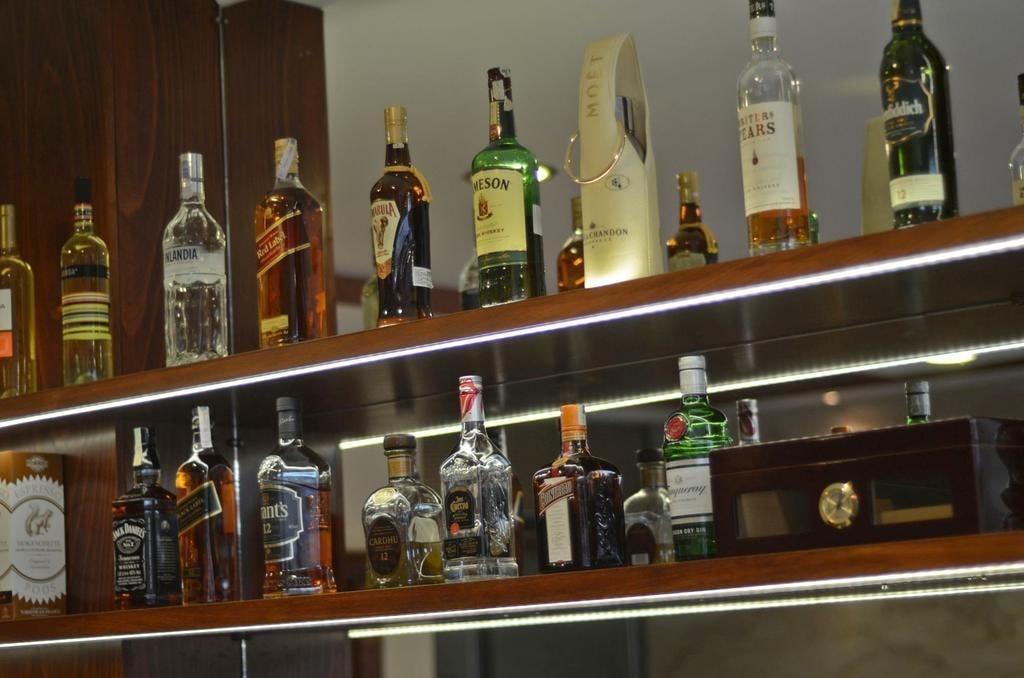 Bar/Salón Central West Hotel