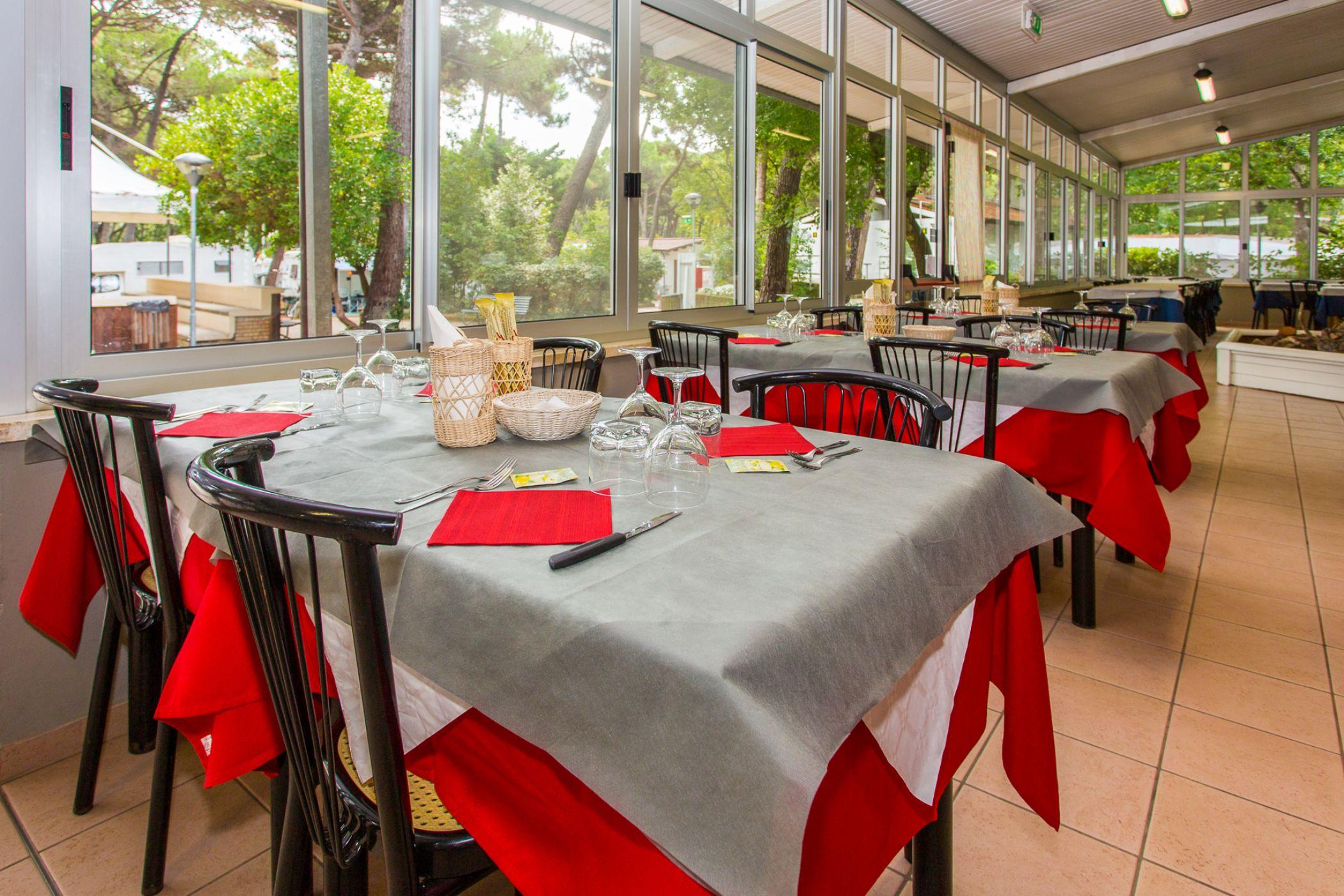 Restaurant Club del Sole Marina Romea Easy Camping Village
