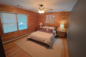 Alquiler Vacacional - Cozy Candlewood Lake Cabin — Family + Friend Retreat