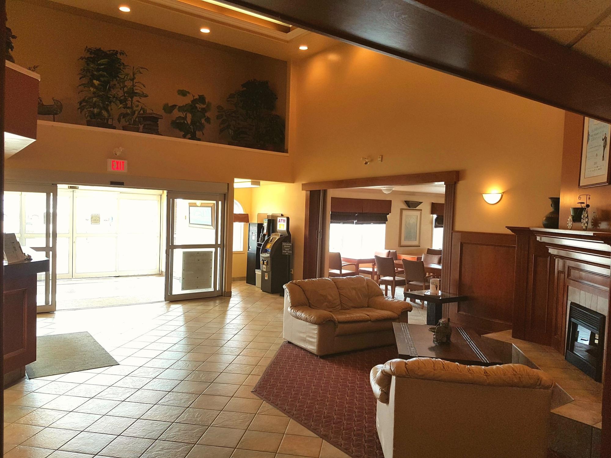 Vista Lobby Super 8 by Wyndham Fort Nelson BC