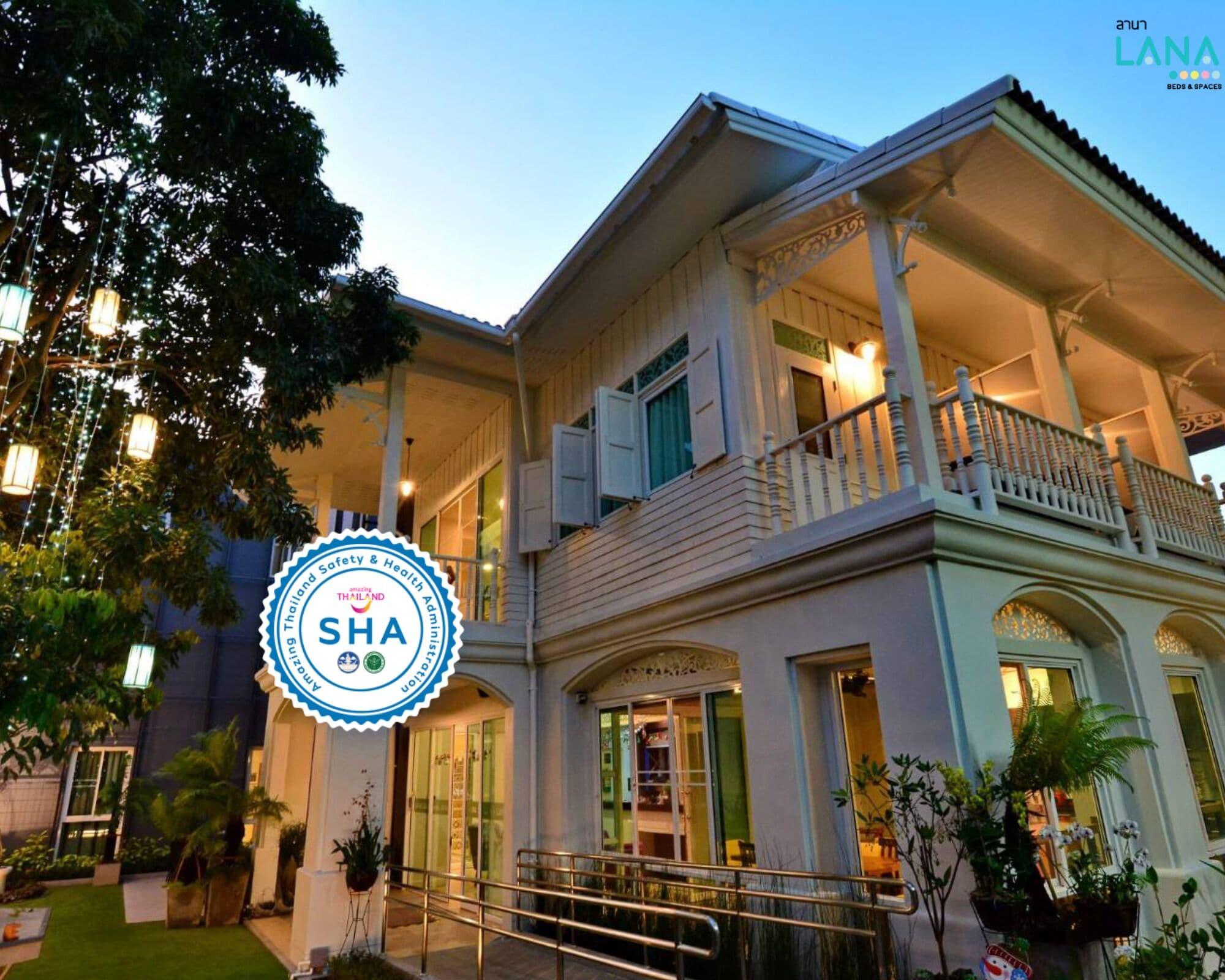 Vista Exterior Lana Beds and Spaces - Hostel