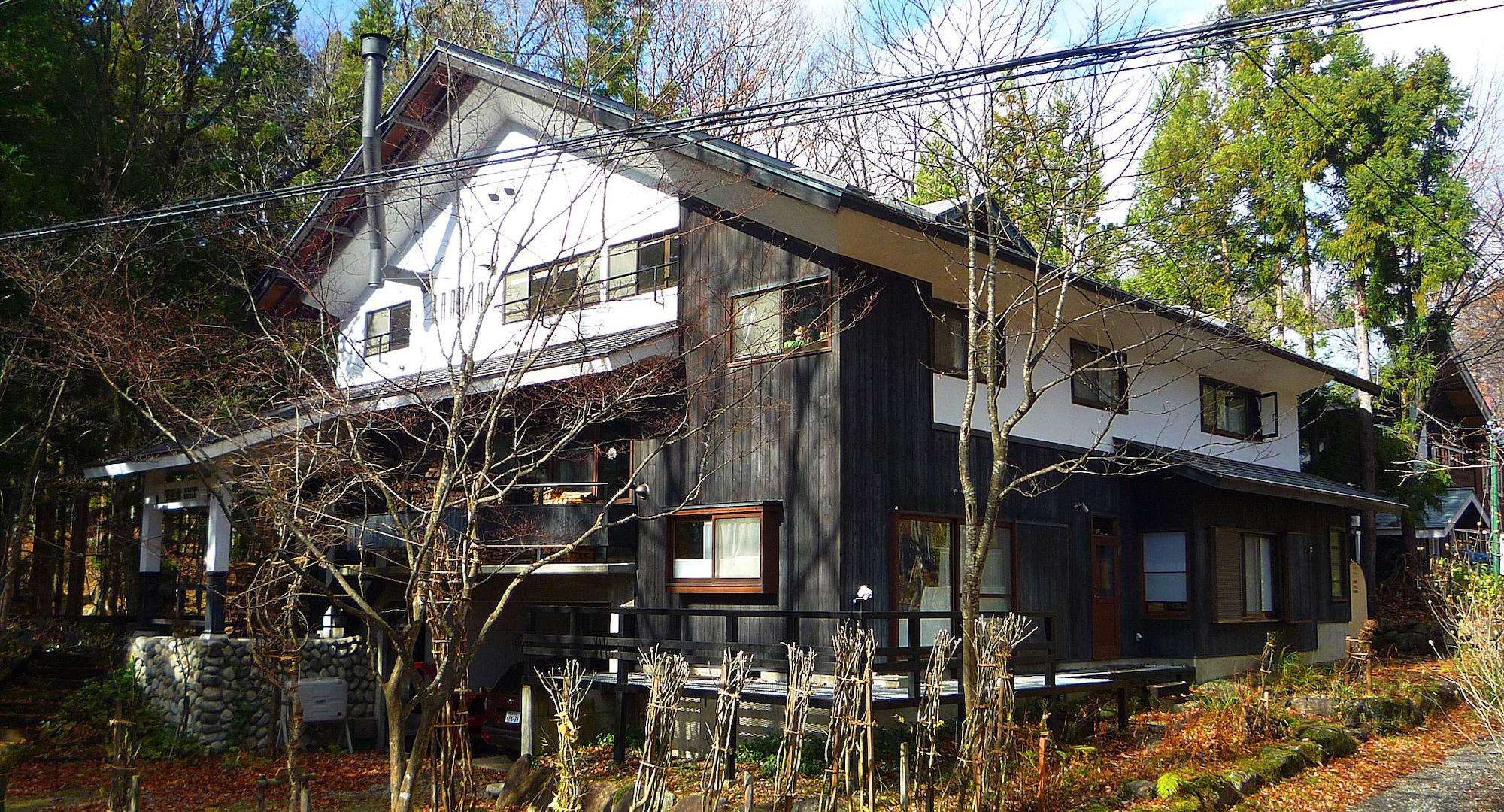 Varios Sekkasai Lodge