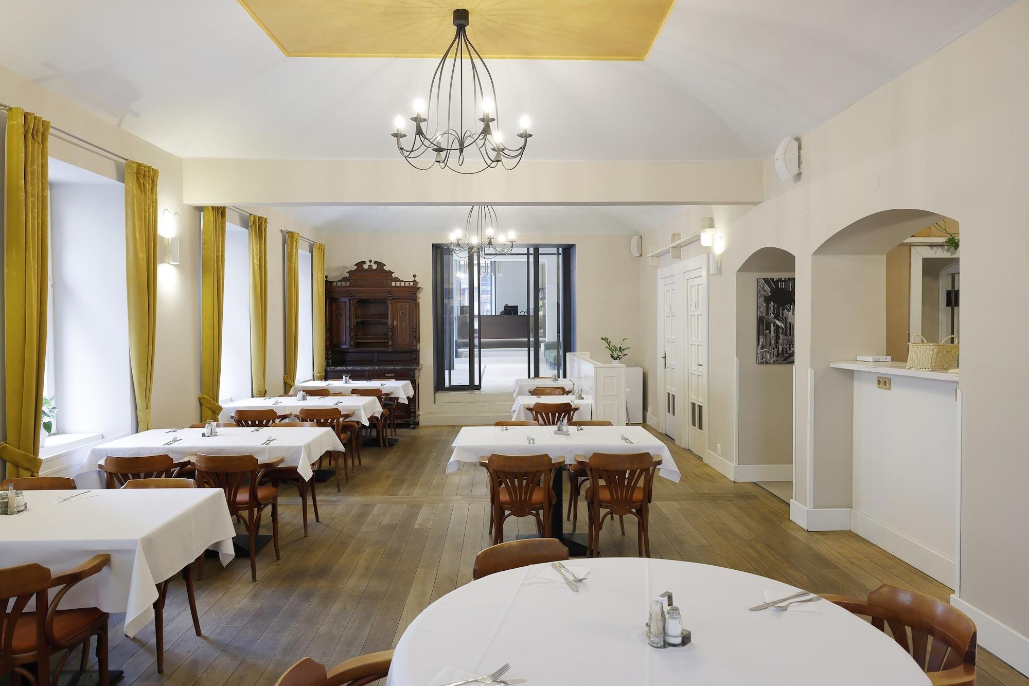Restaurant Three Crowns Hotel Prague