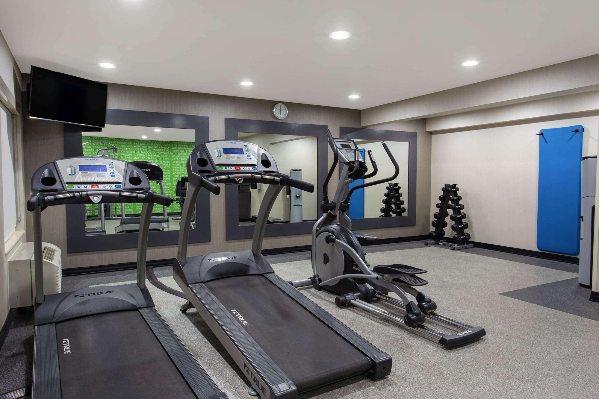 Gimnasio La Quinta Inn & Suites by Wyndham Effingham