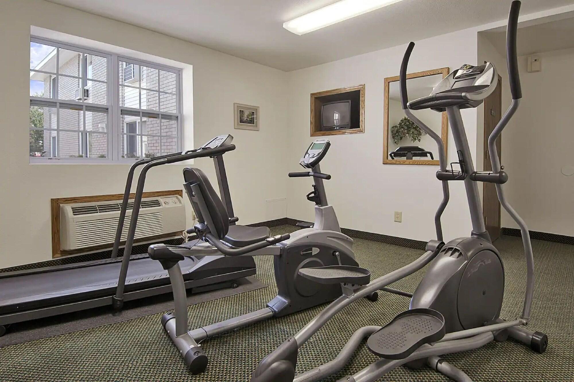 Gimnasio Iron Mountain Inn & Suites MI US 2