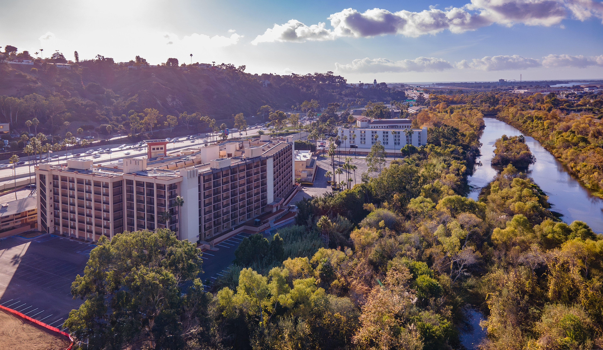 Vista Exterior Crowne Plaza San Diego - Mission Valley