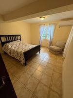 Alquiler Vacacional - Quiet & Cozy 2-bedroom apartment with AC, WiFi in Mayagüez