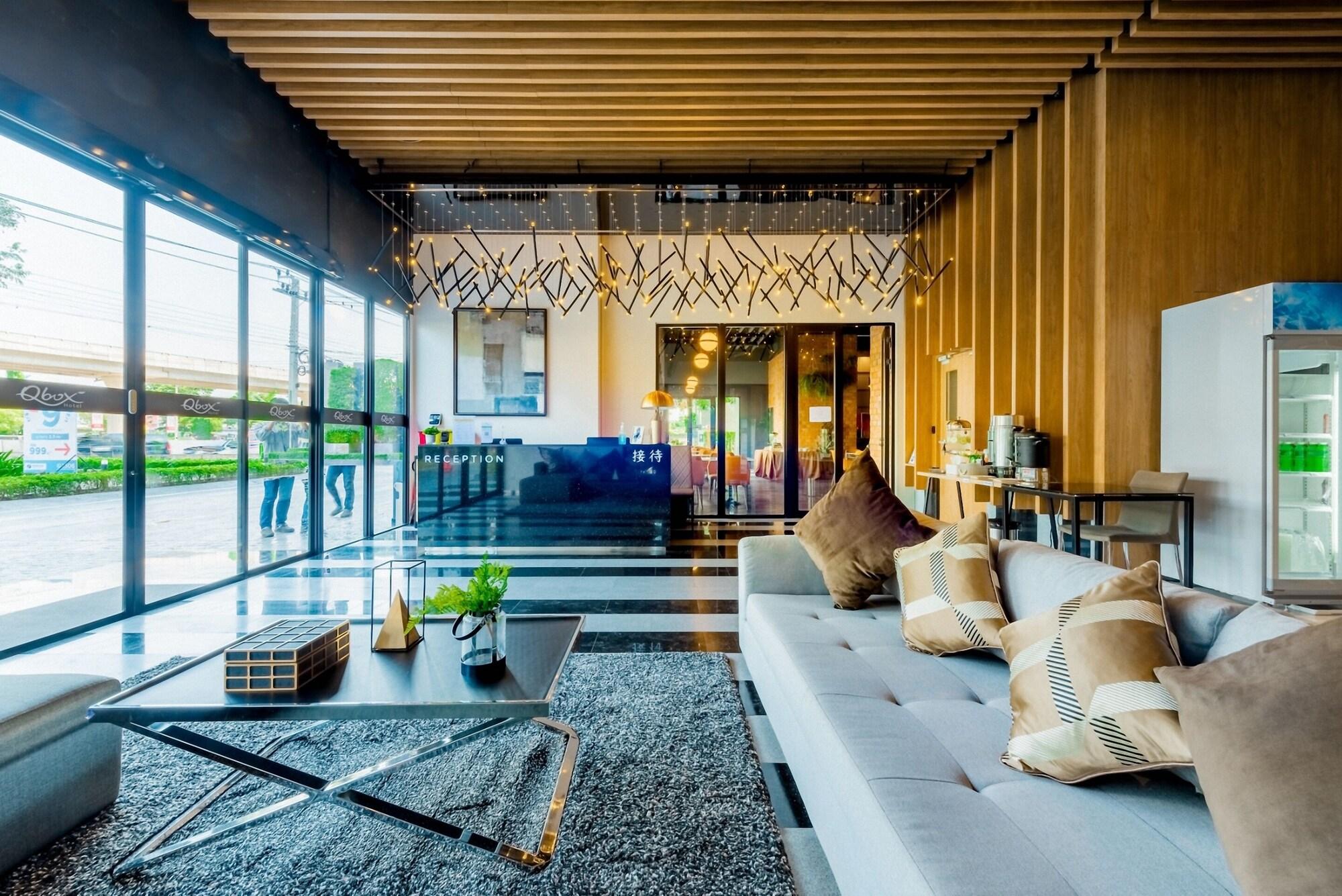 Vista Lobby SureStay by Best Western Bangkok Ramintra